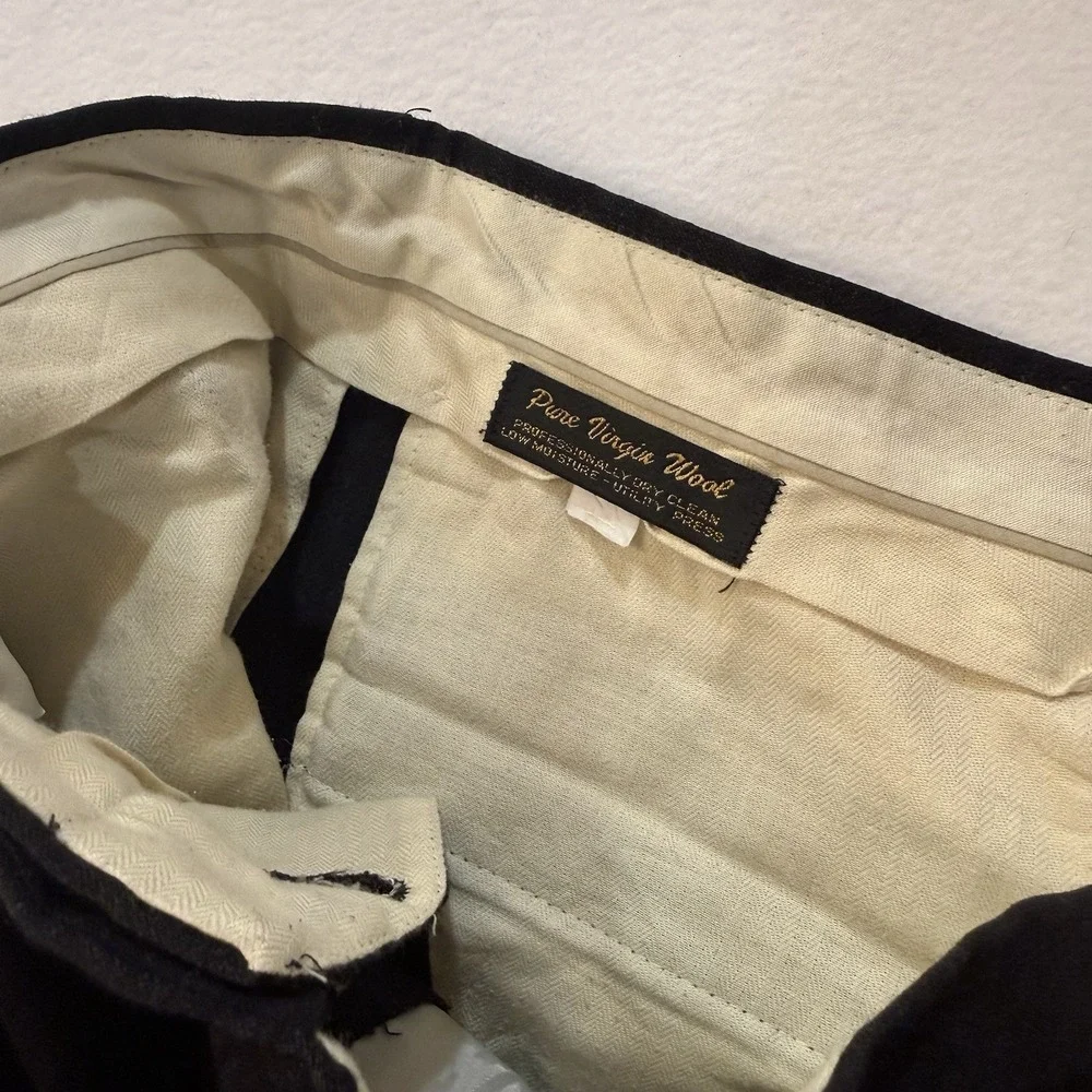 Vintage Hart Schaffner Marx 38x32 Dk Gray Pure Virgin Wool 70s Pleated Cuffed